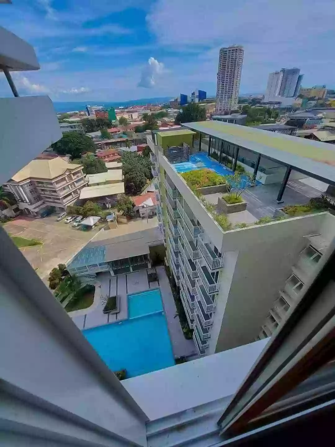 • Mesatierra Garden Residences - Your own personal paradise located at the heart of the city. — Studio in Ignacio Villamor Street, Bajada, Davao City — Photo 2