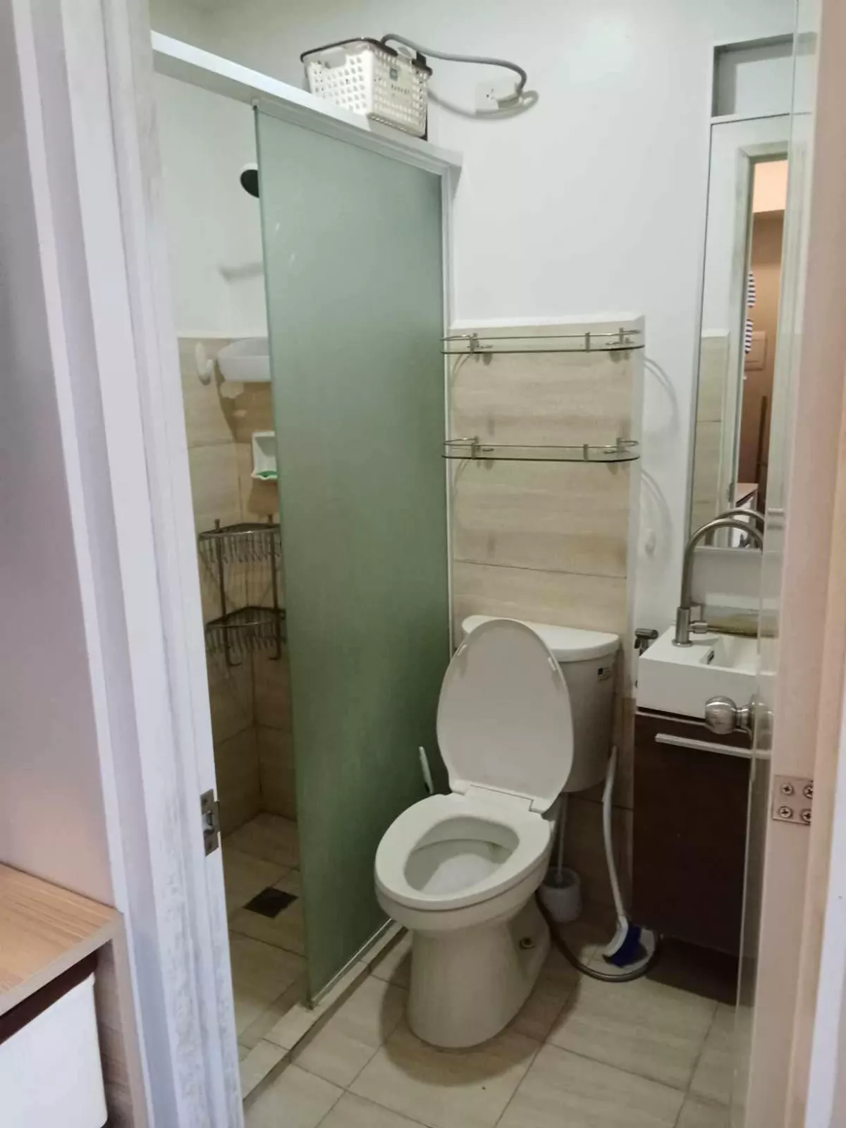 with parking one bedroom fully furnish in Labangon — 1 Bedroom in Cebu City, Cebu City, Cebu — Photo 6