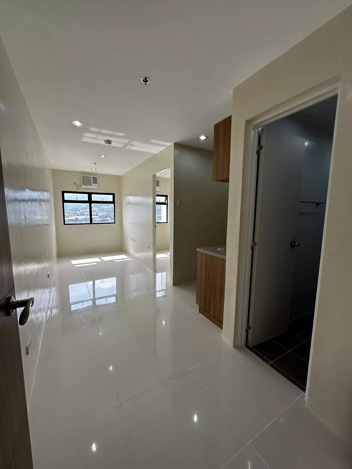 Midpoint Residences