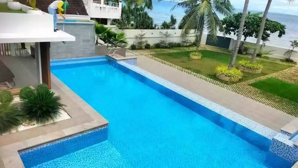 Private Beach Property For Sale — Beach House / Resort — Photo 3