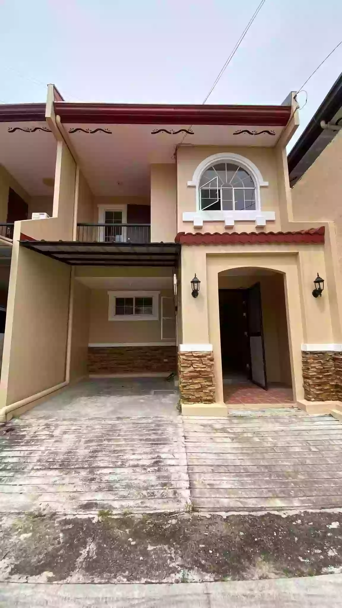 TOWNHOUSE FOR SALE | Casa del Rio