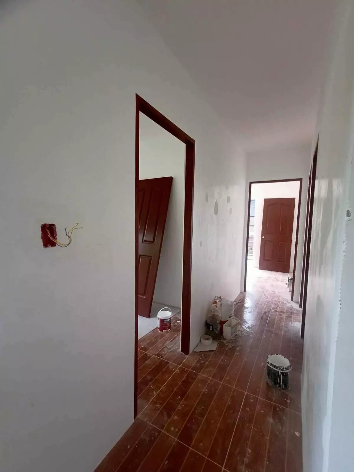 Single Attached House and Lot In Lapu-Lapu City For Assume — House and Lot in Cebu City, Cebu, Philippines — Photo 4