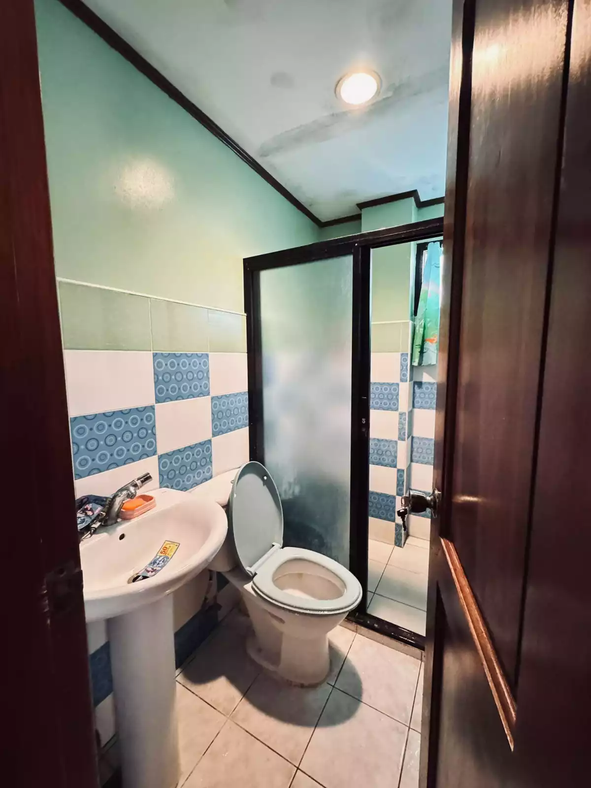 4-BEDROOM 2-STOREY HOUSE AND LOT IN CORONA DEL MAR, TALISAY CITY, CEBU — House and Lot in Talisay, Cebu, Philippines — Photo 2