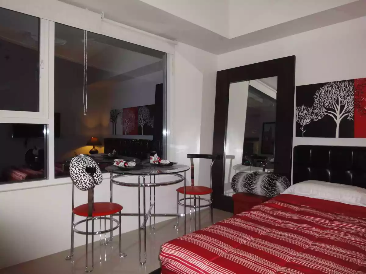 Studio unit plus parking — Studio in West Geonzon Street, Cebu City, Central Visayas — Photo 5