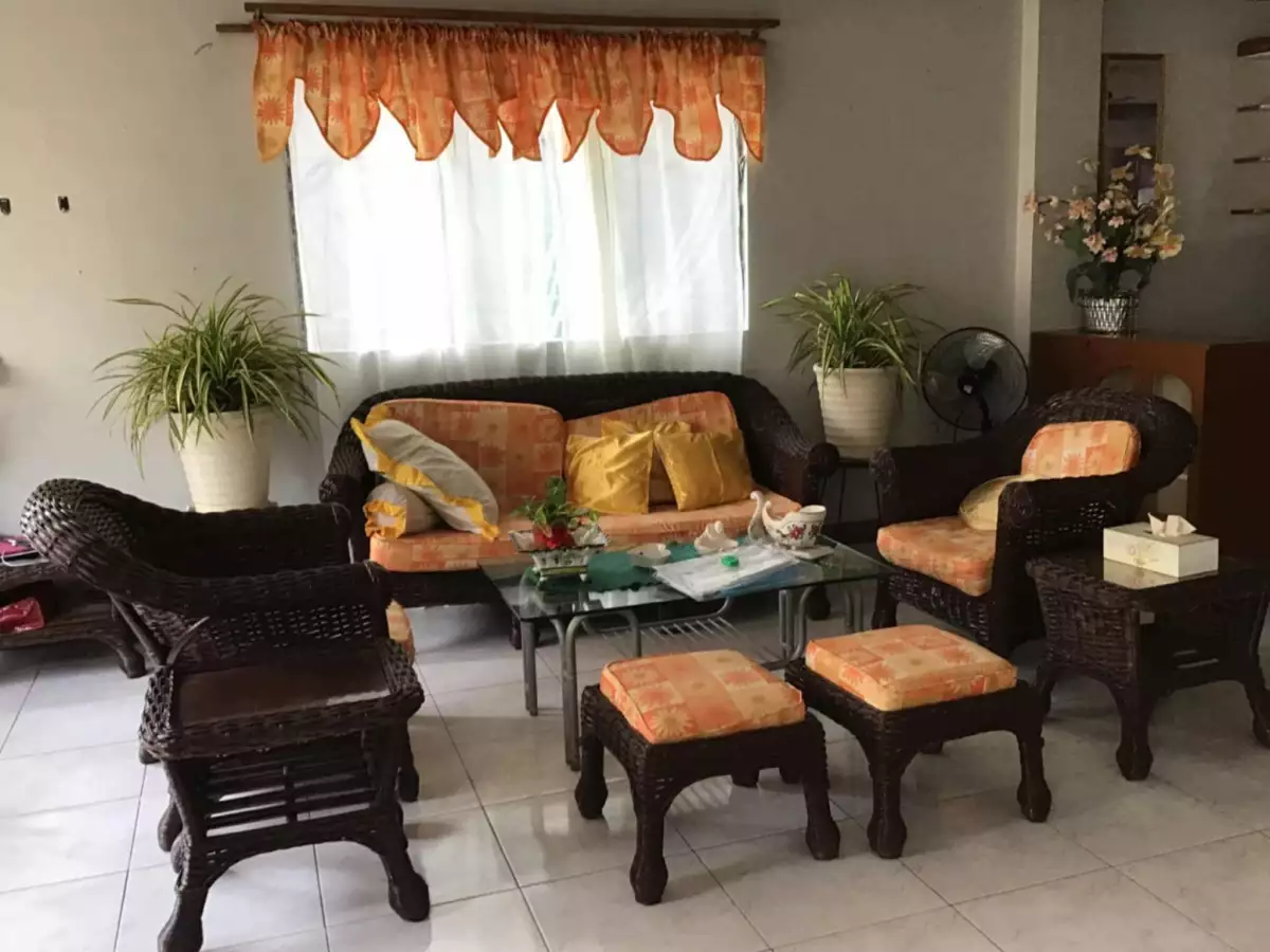 Prime 2-Storey Home Along National Highway – 334 sqm Lot | Just Minutes from Tanjay City Public Market! — House and Lot in Tanjay City, Negros Oriental, Philippines — Photo 6