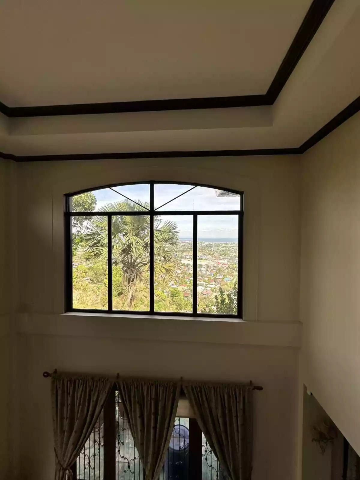 Open photo 12 of 21 — 6 BEDROOM MANSION WITH A MILLION DOLLAR VIEW IN VISTA GRANDE