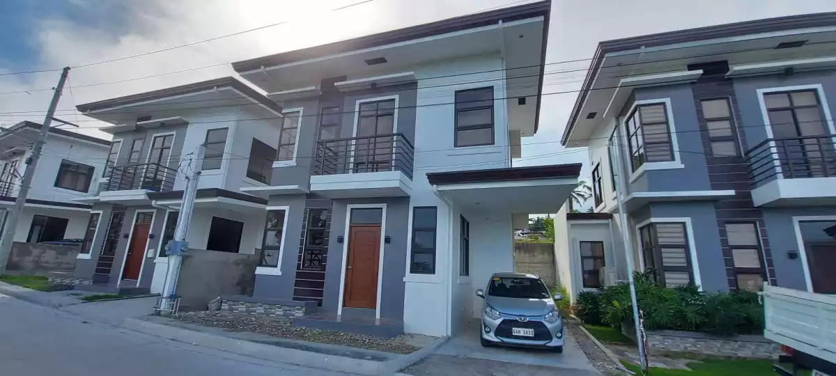 FOR SALE 4BR SINGLE DETACHED HOUSE AND LOT — House and Lot in Unnamed Road, Minglanilla, Cebu — Photo 2