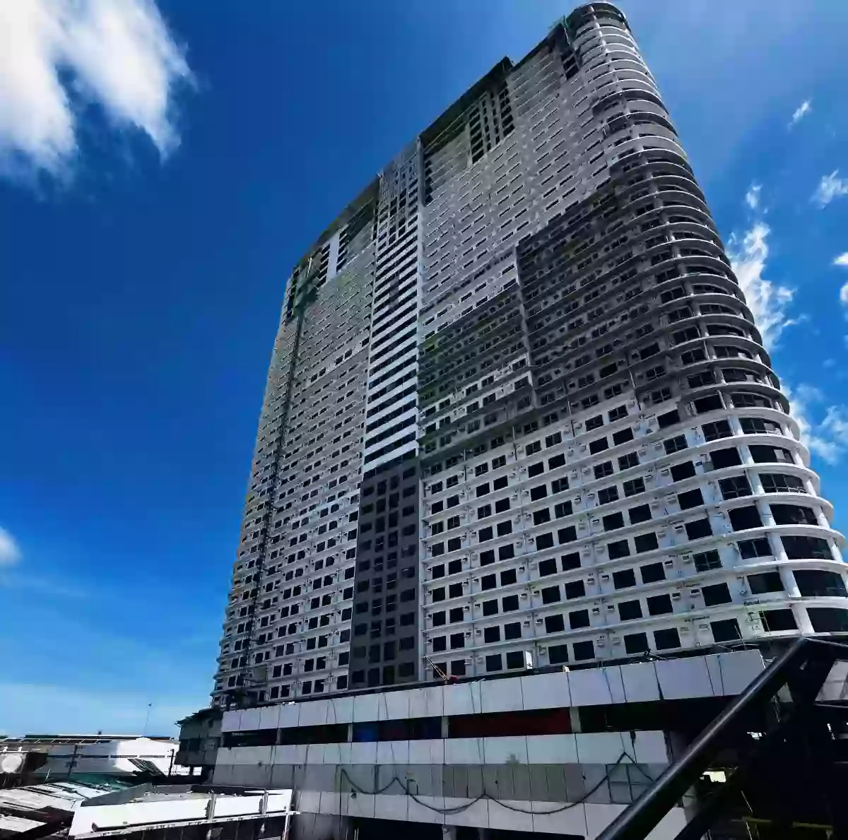 Condominium 