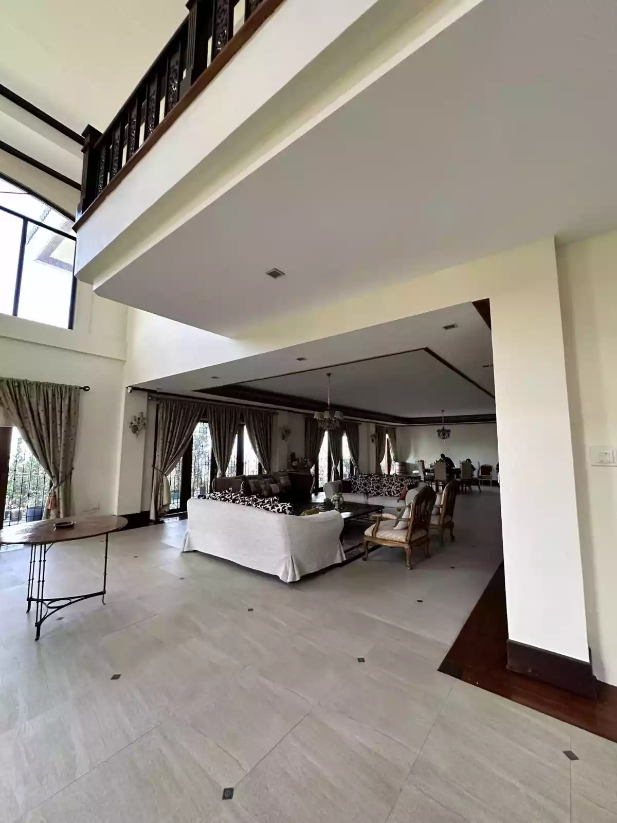 6 BEDROOM MANSION WITH A MILLION DOLLAR VIEW IN VISTA GRANDE — House and Lot in Rio de Janeiro Street, Talisay, Cebu — Photo 2