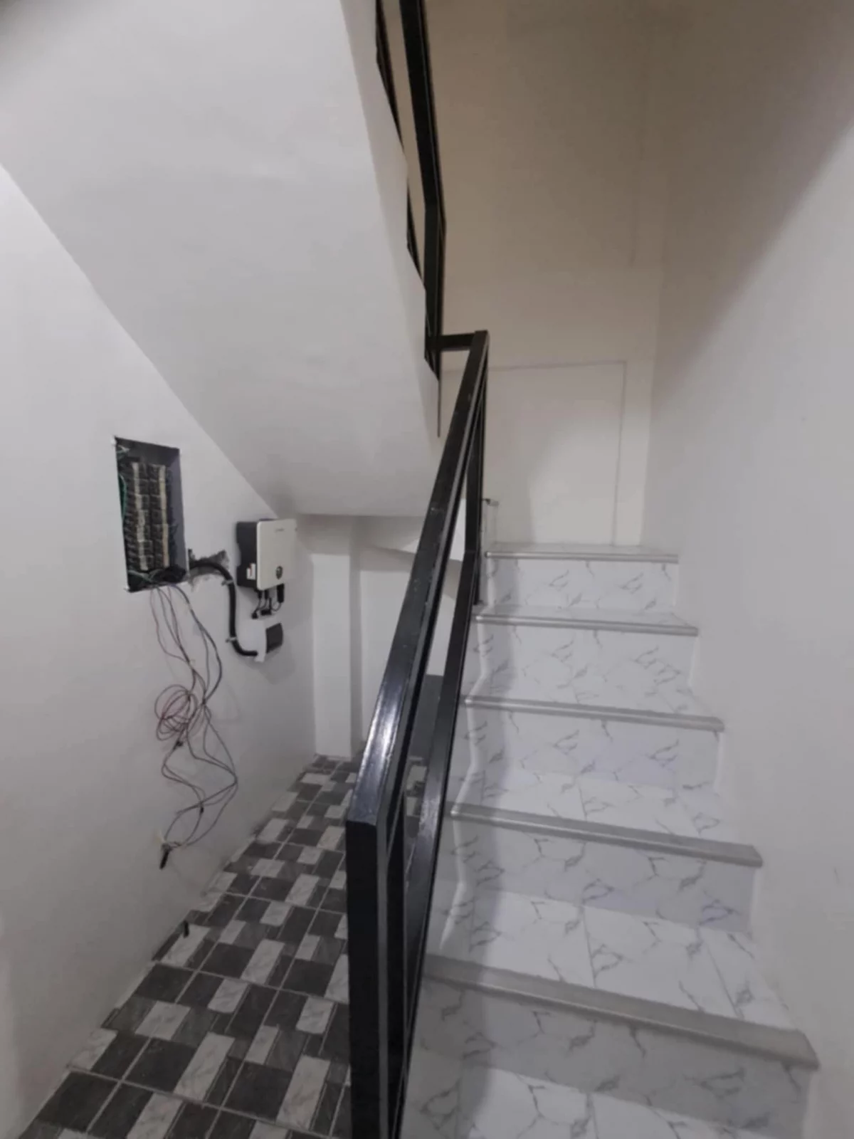 BRANDNEW THREE STOREY TOWNHOUSE FOR SALE NEAR UST WITH TWO CAR GARAGE — Beach House / Resort in Sampaloc, Manila, Metro Manila — Photo 3