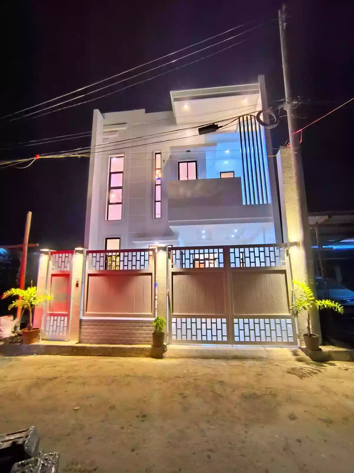 Brand new Fully furnished House and lot