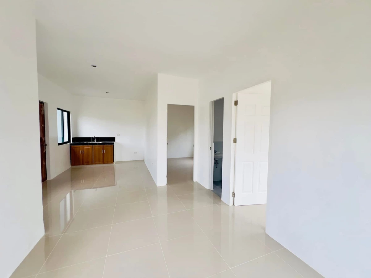 For Assume — House and Lot in Bacolod, Negros Occidental, Philippines — Photo 3