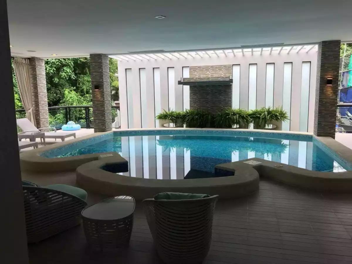 Open photo 29 of 61 — Maria Luisa House for Sale