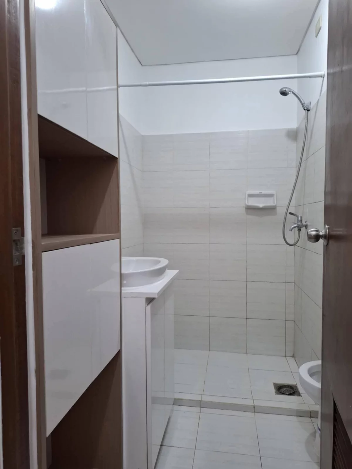 Studio Semi Furnished For Sale — Studio in Salinas Drive Extension, Cebu City, Philippines — Photo 7