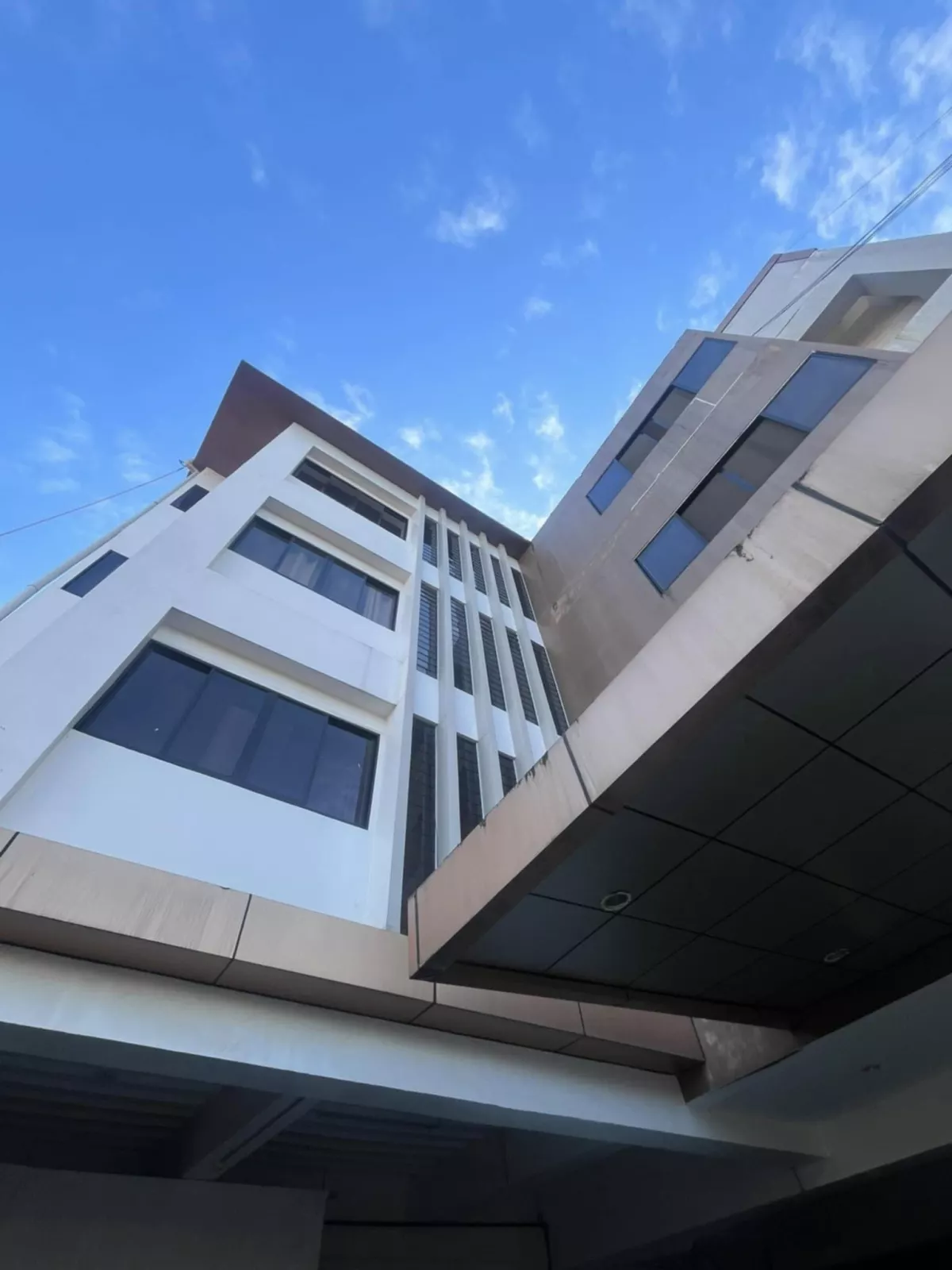 Apartment Building For Sale