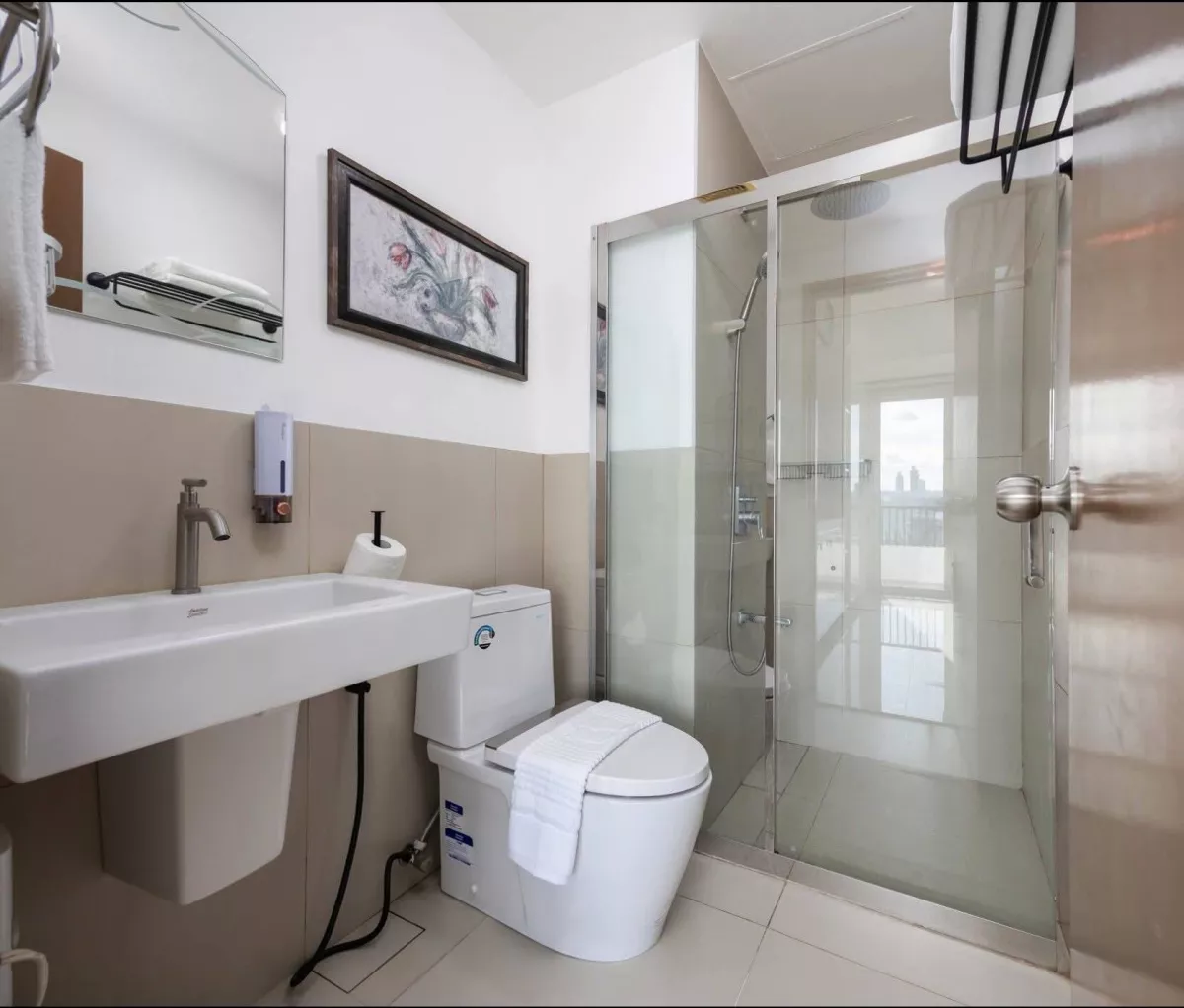 FOR SALE – Calyx Residences Executive Studio Corner Unit — Studio in Leyte Loop, Cebu City, Cebu — Photo 4
