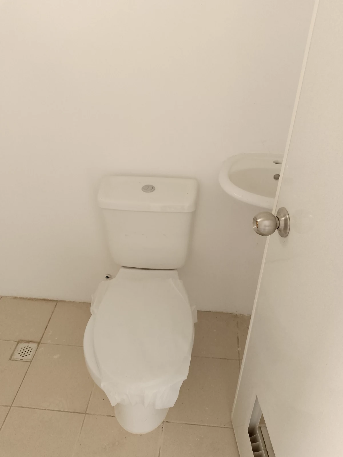 Deca Homes Angeles city — House and Lot in Angeles, Pampanga, Philippines — Photo 4