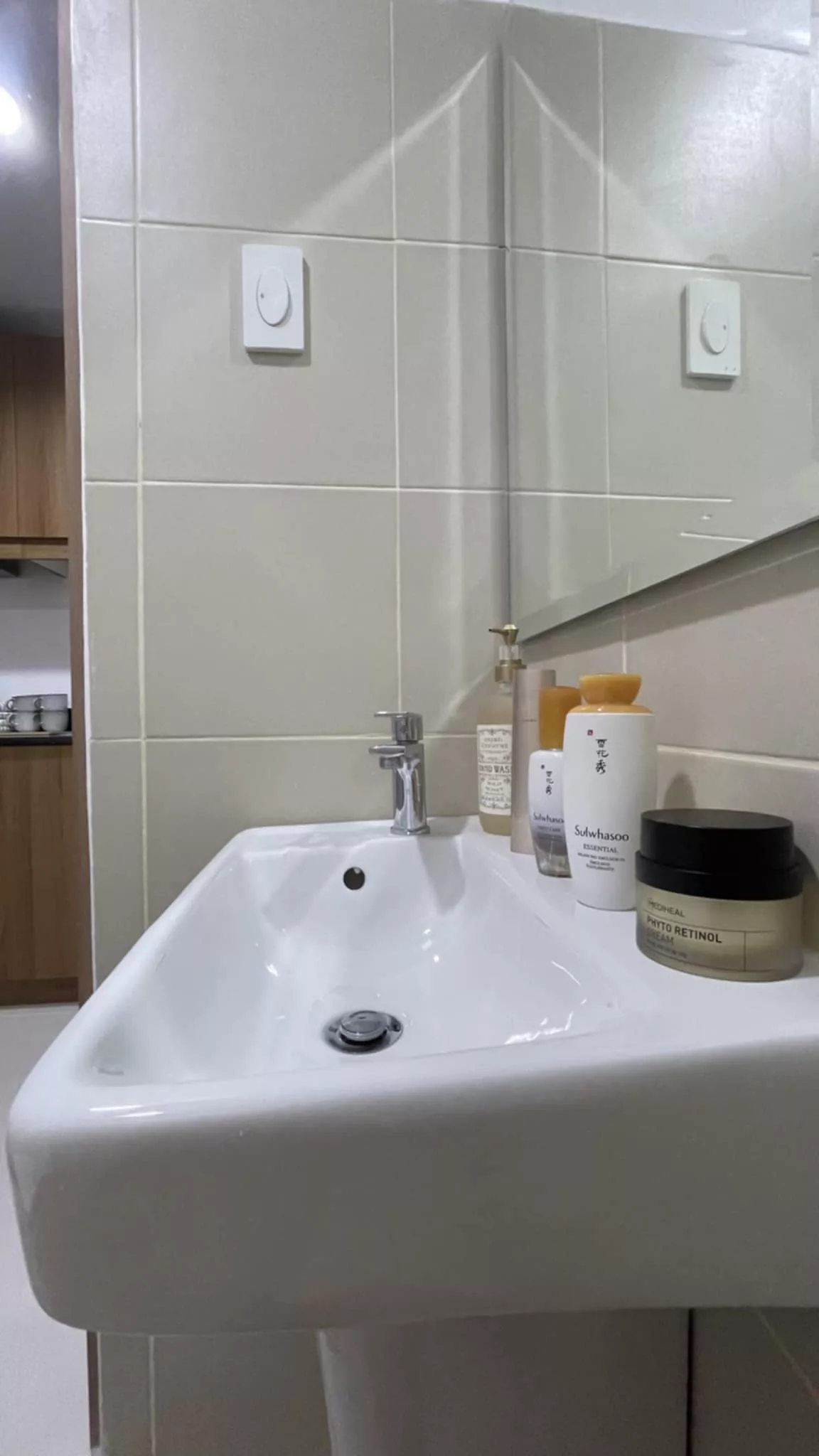 Open photo 12 of 22 — Lush Residence Condominium - For rent/ Sale