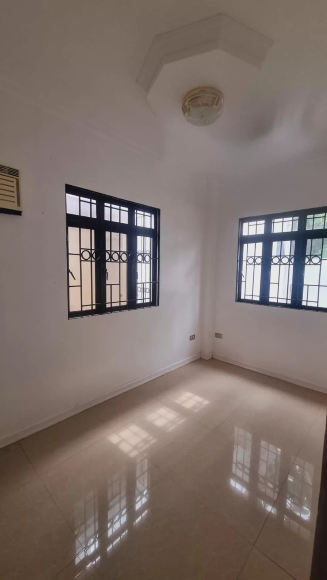 Open photo 14 of 22 — For Sale House and Lot in Executive Parkview Village