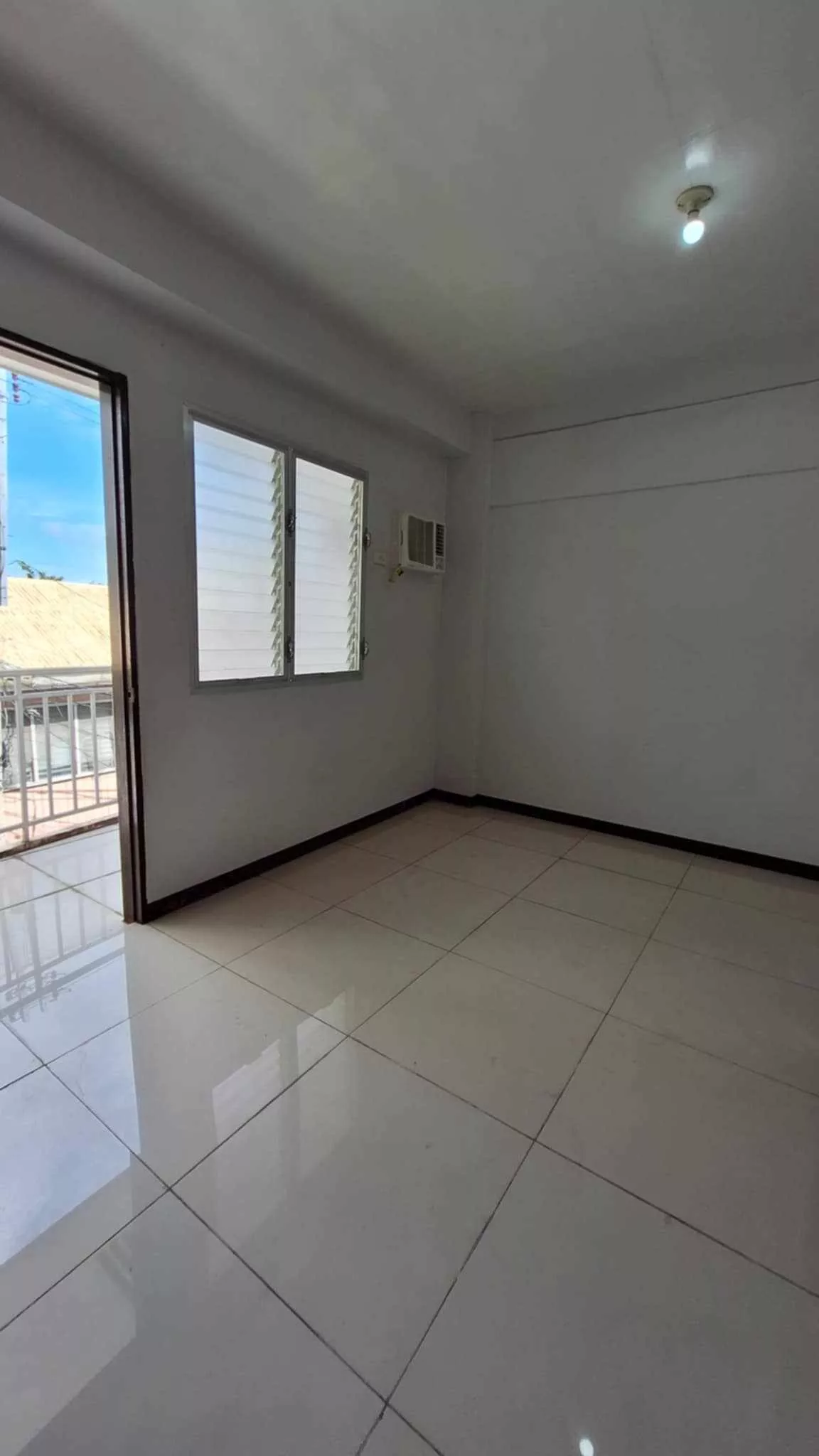 Townhouse for sale in Cebu City — Townhouse in Cebu, Philippines — Photo 7