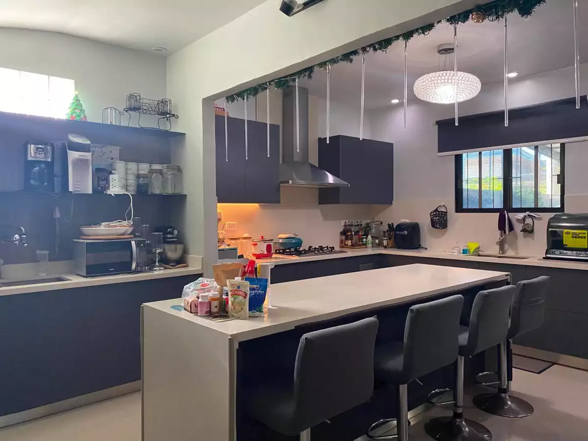 VSM ESTATE - Fully Furnished House and Lot for Sale Package with Honda SUV car — House and Lot in General Santos City, South Cotabato, 9500 — Photo 2