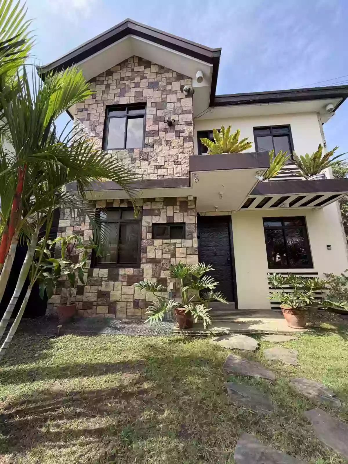 For Sale: 5BR House and Lot in Sabutan, Silang — Fully Furnished — House and Lot in Silang, Cavite, 4118 — Photo 2