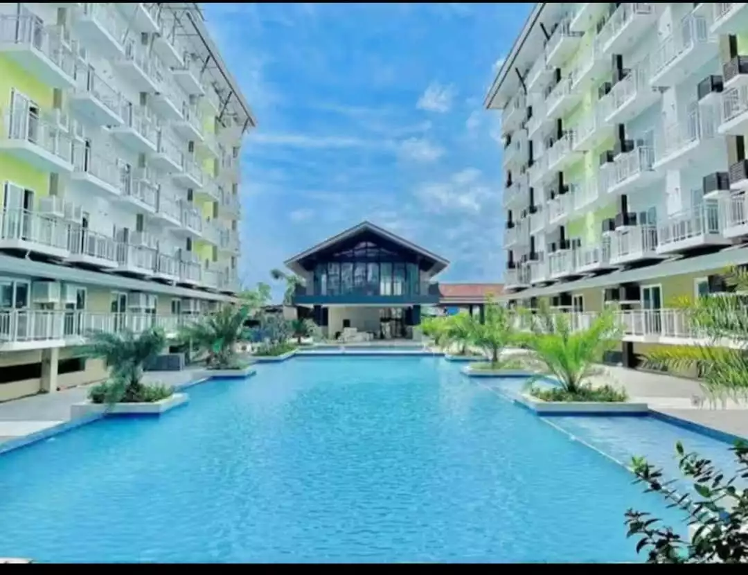 Studio Condo for Sale Near Mactan International Airport, Lapu-lapu City — Furnished — Studio in Pusok, Lapu-lapu City, Cebu — Photo 2