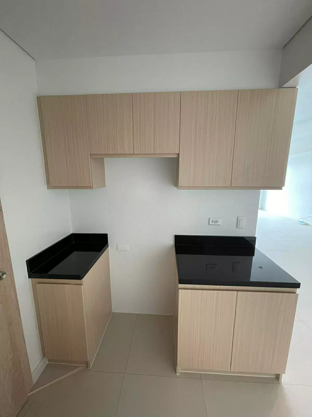 1 Bedroom Condo for Sale in Carmona, Makati City — 69 sqm — 1 Bedroom in Makati City, Metro Manila, 1224 — Photo 4