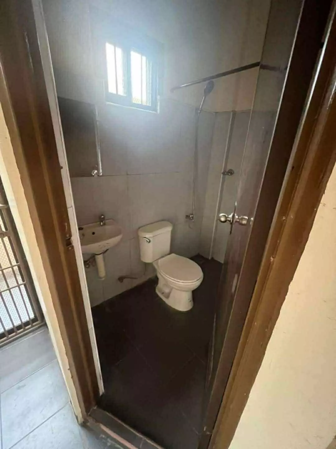 Apartment for Sale Near Savemore Malakas General Santos city — Building in General Santos City, South Cotabato, 9500 — Photo 6