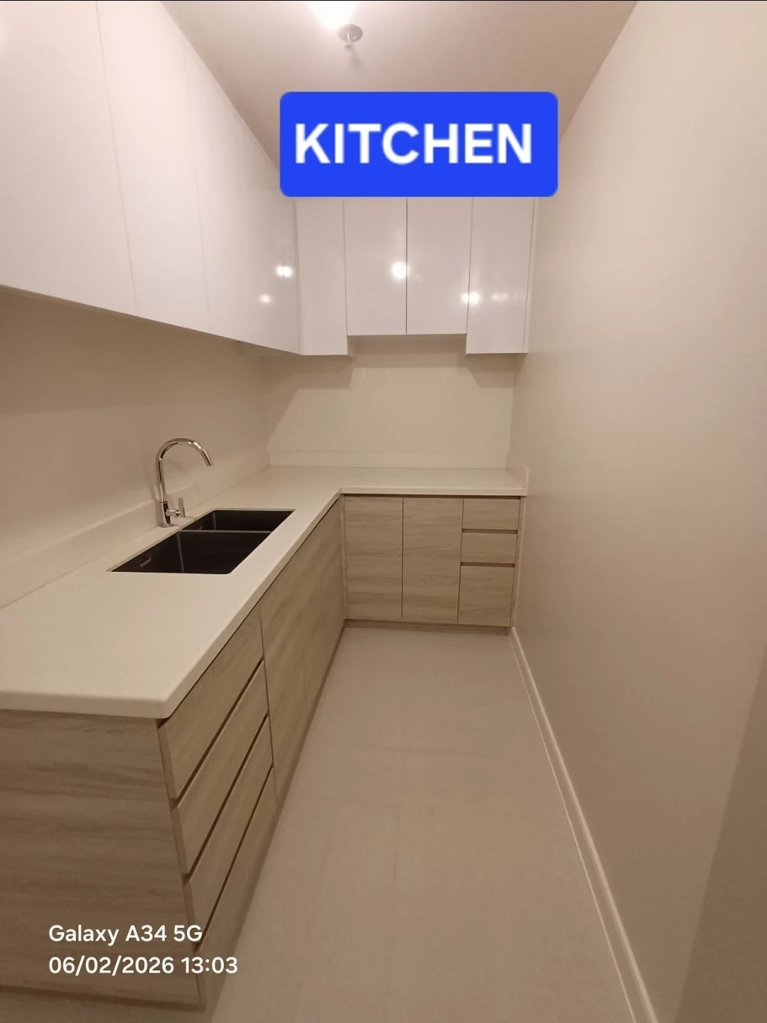 FOR SALE Mandani Bay 4BR Seaview w/ 2 Parking Tandeem Condo in Centro, Mandaue City Investor Unit — 4 Bedrooms in Centro, Mandaue City, Cebu — Photo 3
