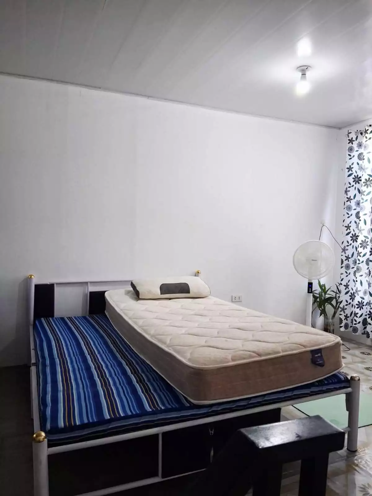 Open photo 13 of 14 — NAVONA HOUSE FOR RENT