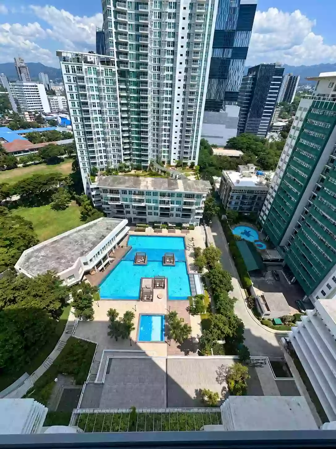 For Sale: 1BR Condo Near Ayala Center Cebu, Cebu City — Furnished — 1 Bedroom in Mabolo, Cebu City, Cebu — Photo 5
