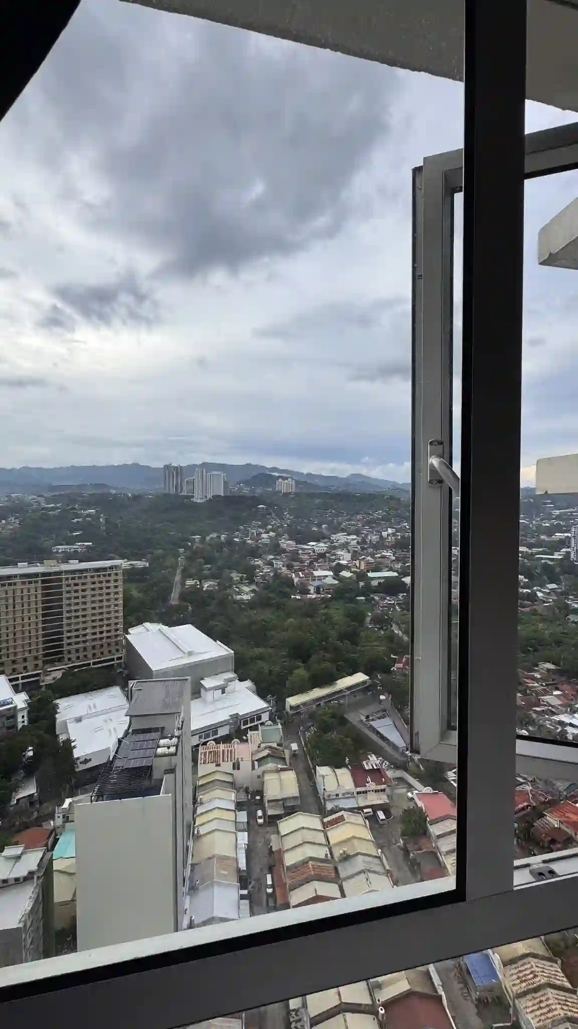 For Rent: Studio Condo in Lahug, Cebu City — Avida Riala Tower 4 — Studio in Lahug, Lahug — Photo 7