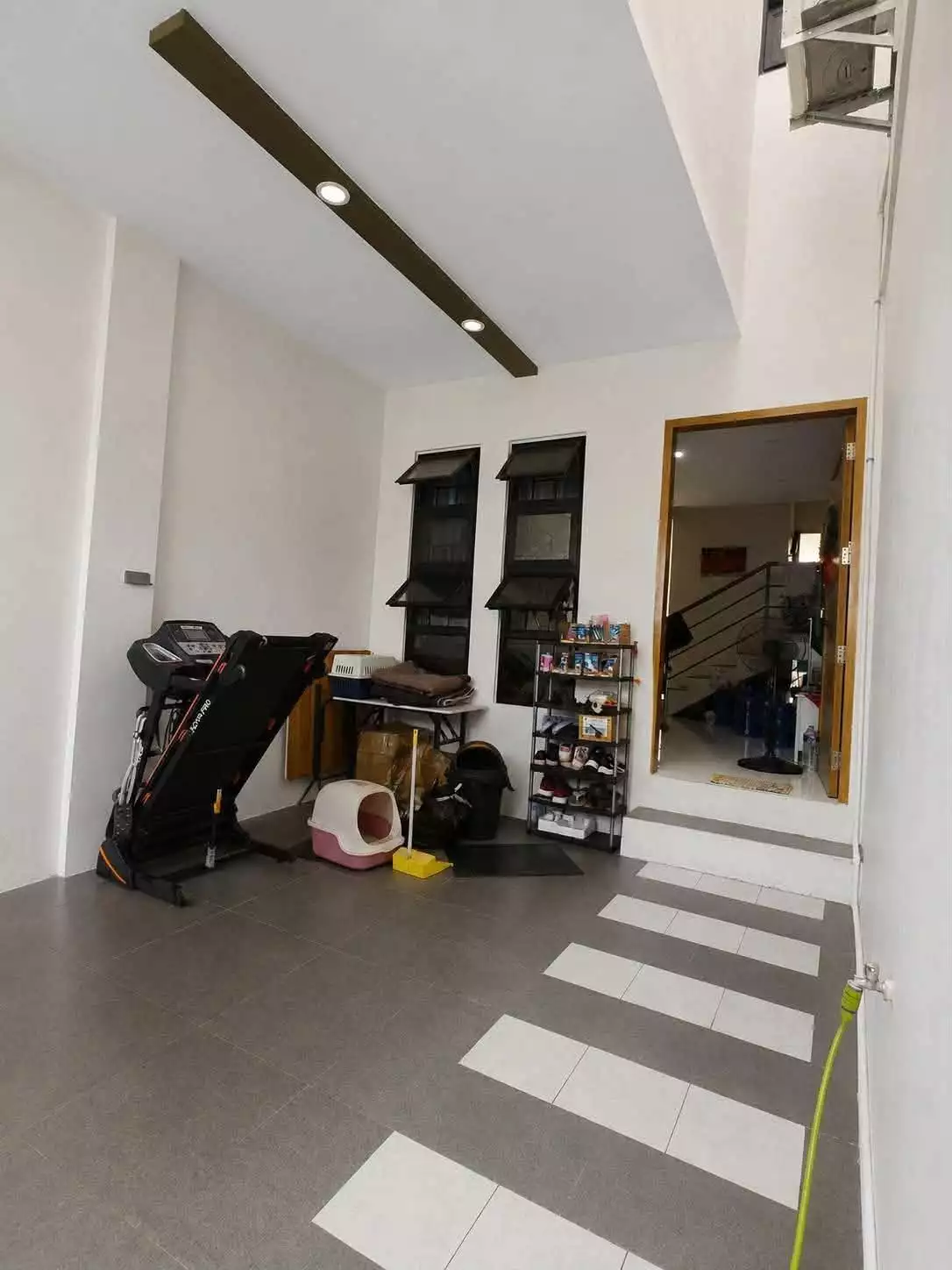 Open photo 19 of 22 — 3BR Pre-Owned 2-Storey End Unit Townhouse for Sale near Visayas Ave., Brgy. Culiat, Quezon City