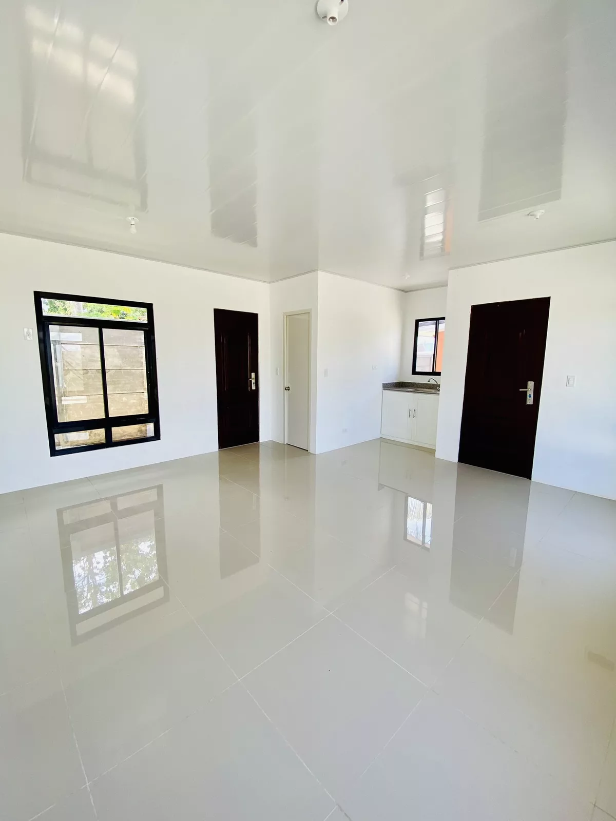 Affordable 1-Storey Duplex House and Lot for Rent - with Parking & Aircon! — House and Lot in Dalipuga, Iligan City, Lanao del Norte — Photo 5