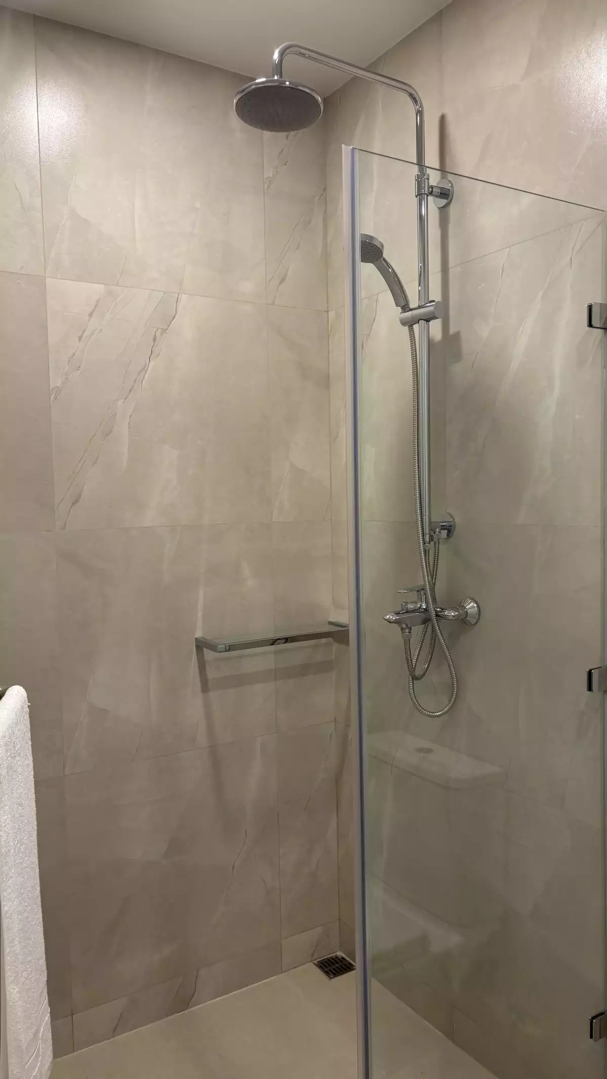 Rockwell Nepo Center Studio Condo for Sale in Santo Rosario (Pob.), Angeles City — Studio in Santo Rosario (Pob.), Angeles City, Pampanga — Photo 7