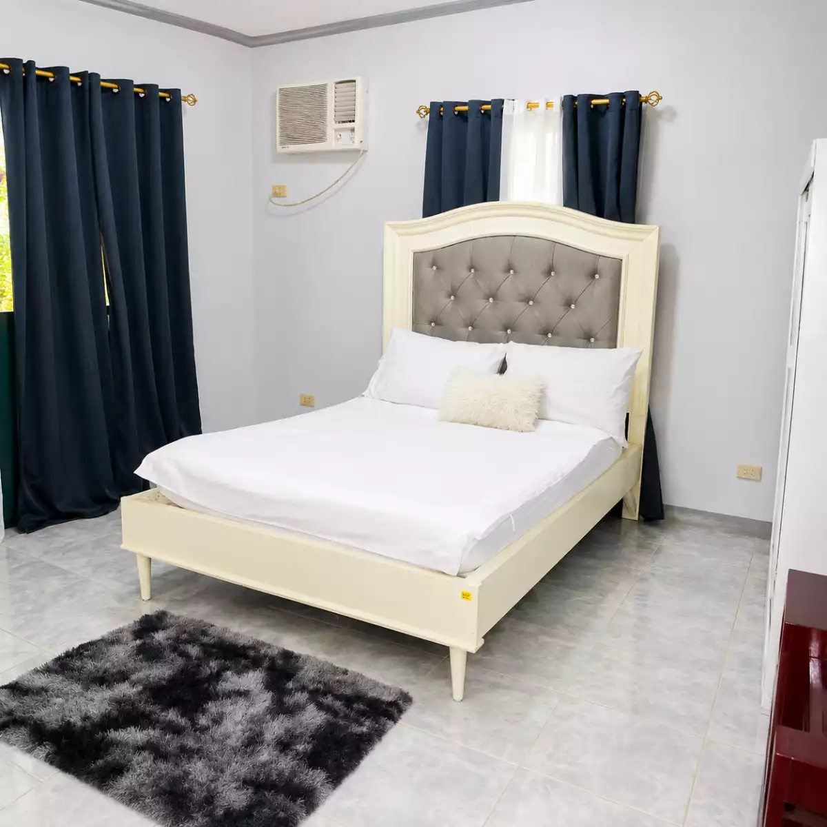 Open photo 14 of 20 — For Sale: Hotel in Alas-asin, Mariveles — 1,000 sqm floor area