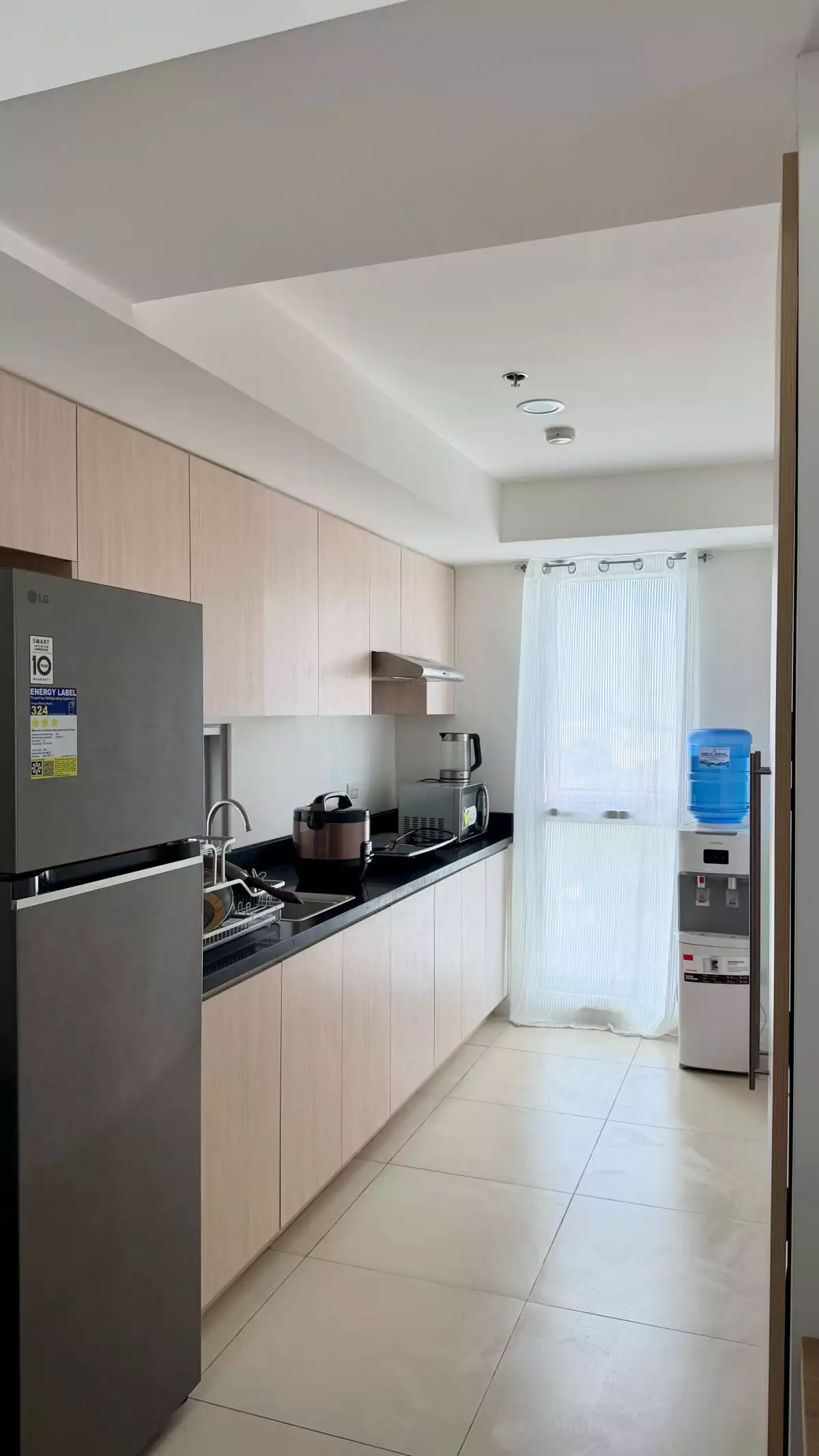 Patio Suites Tower One with Balcony – Fully Furnished 1-Bedroom Unit for Assume — 1 Bedroom in Barangay 20-B (Pob.), Davao City, Davao del Sur — Photo 4