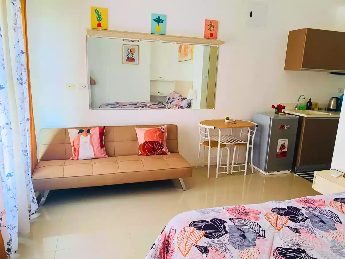 For Rent: Studio Condo Near Fuente Osmeña Circle, Cebu City — West Jones Residences — Studio in Sambag II (Pob.), Cebu City, Cebu — Photo 4