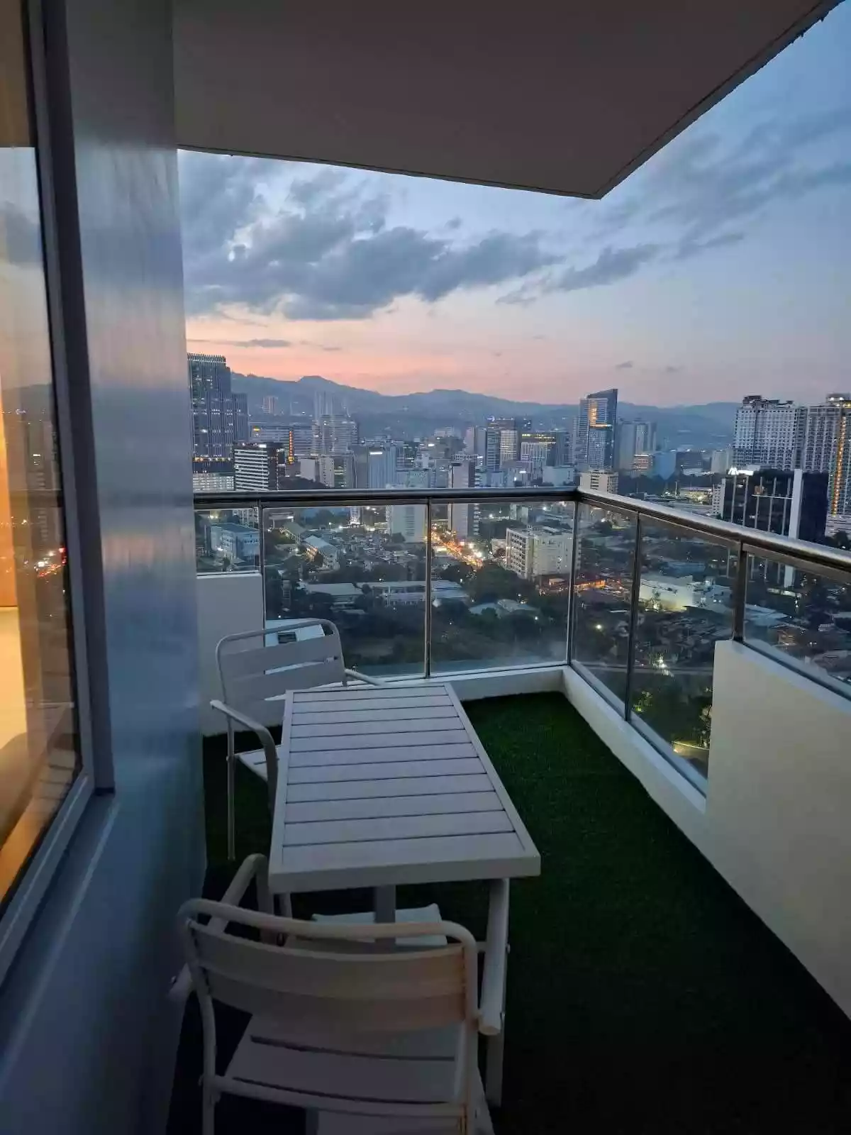 2BEDROOM CEBU CONDO AVAILABLE FOR RENT — 2 Bedrooms in Cebu City, Cebu, 6000 — Photo 4