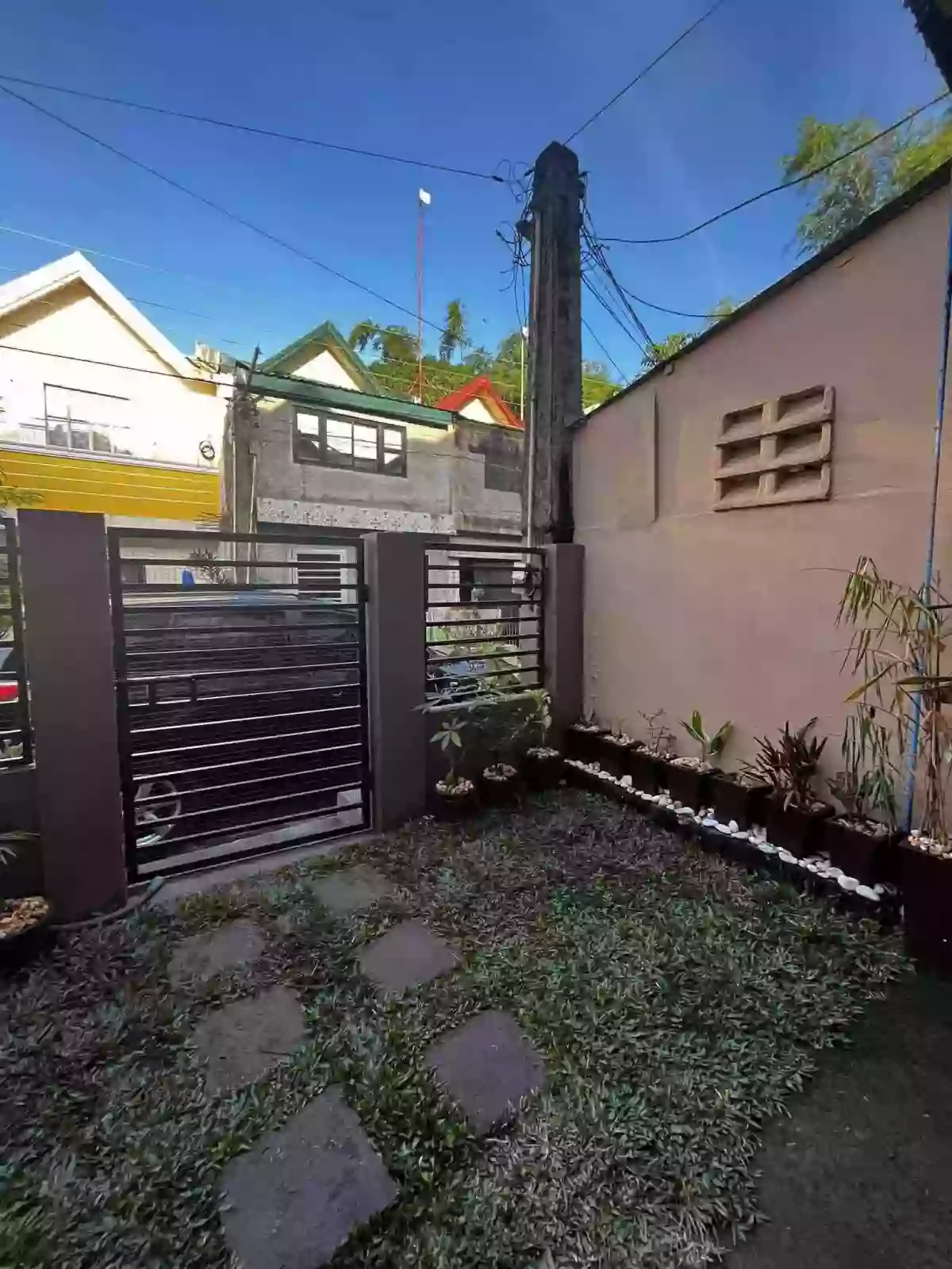 SEMI-FURSNIHED HOUSE AND LOT FOR SALE