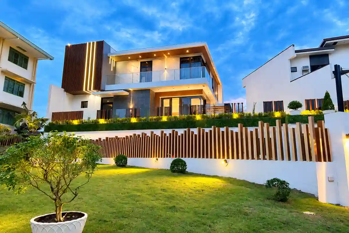 FOR SALE: 5BR House and Lot in Bulacao, Talisay City — 769 sqm