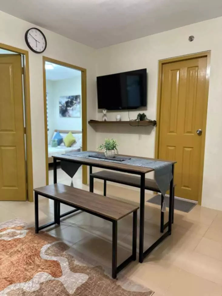 Beautifully Furnished 2-Bedroom Condo FOR SALE! (Marina Spatial) - photo 2