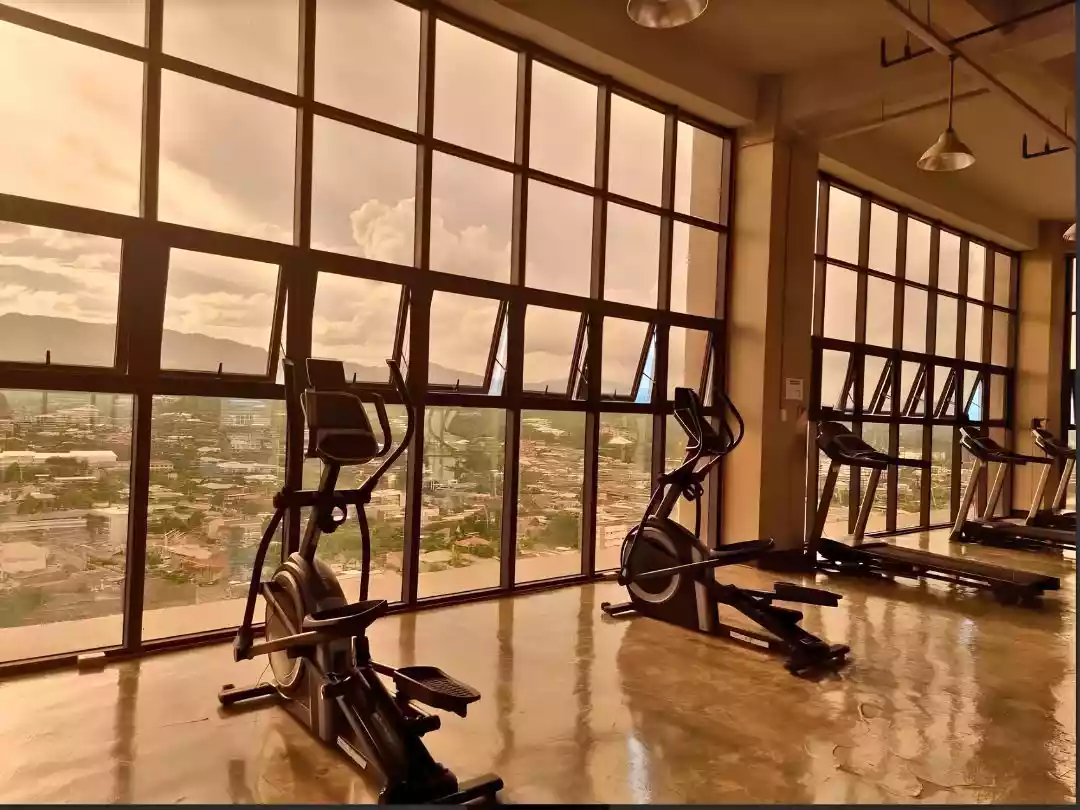 For Sale: 1BR Condo in Banilad, Mandaue City — 25 sqm Fully Furnished — 1 Bedroom in A.S. Fortuna St., Banilad — Photo 5