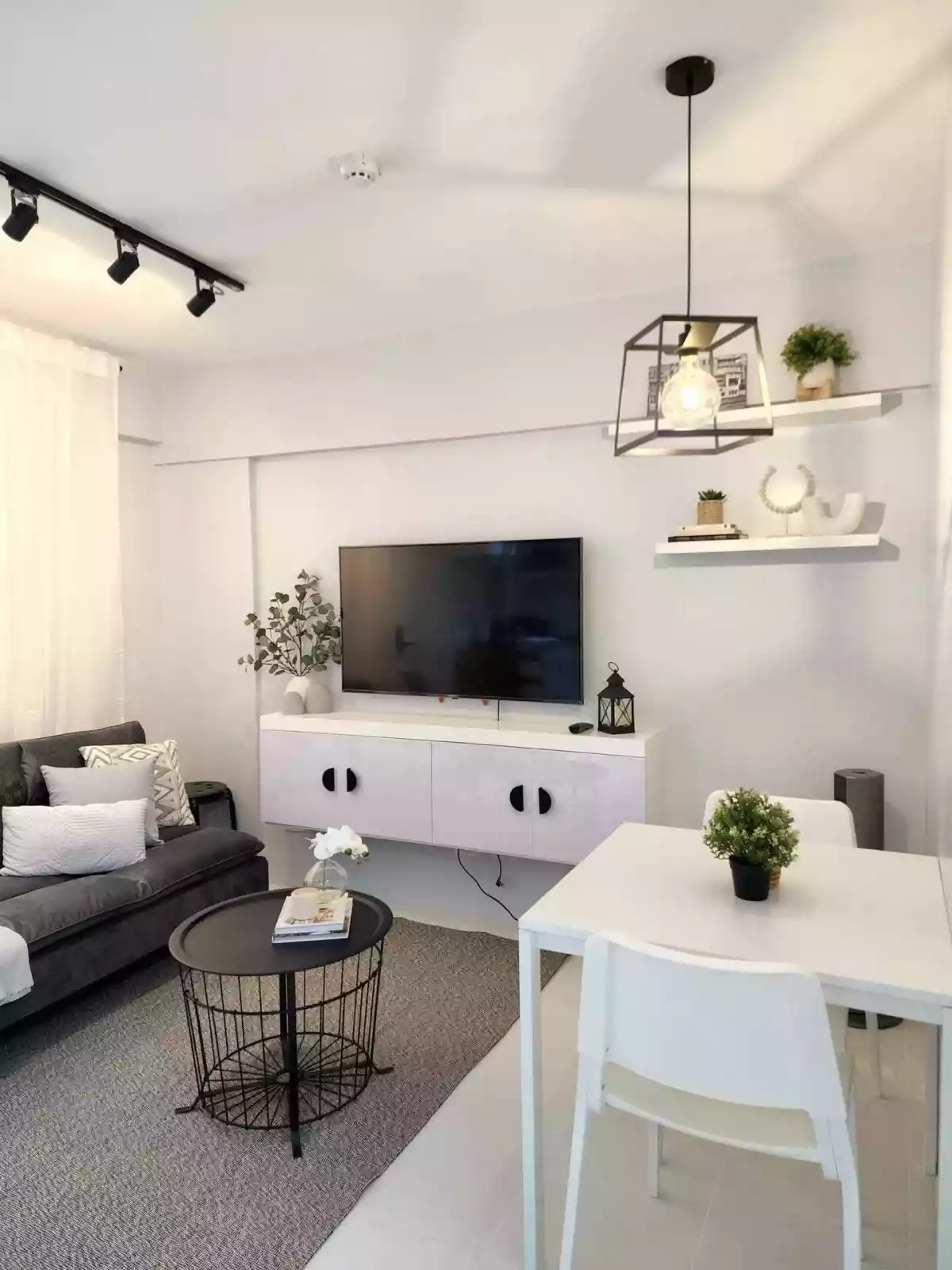 For Sale: 2BR Condo in Fort Bonifacio, Taguig City — 36 sqm — 2 Bedrooms in Taguig City, Metro Manila, 1634 — Photo 5