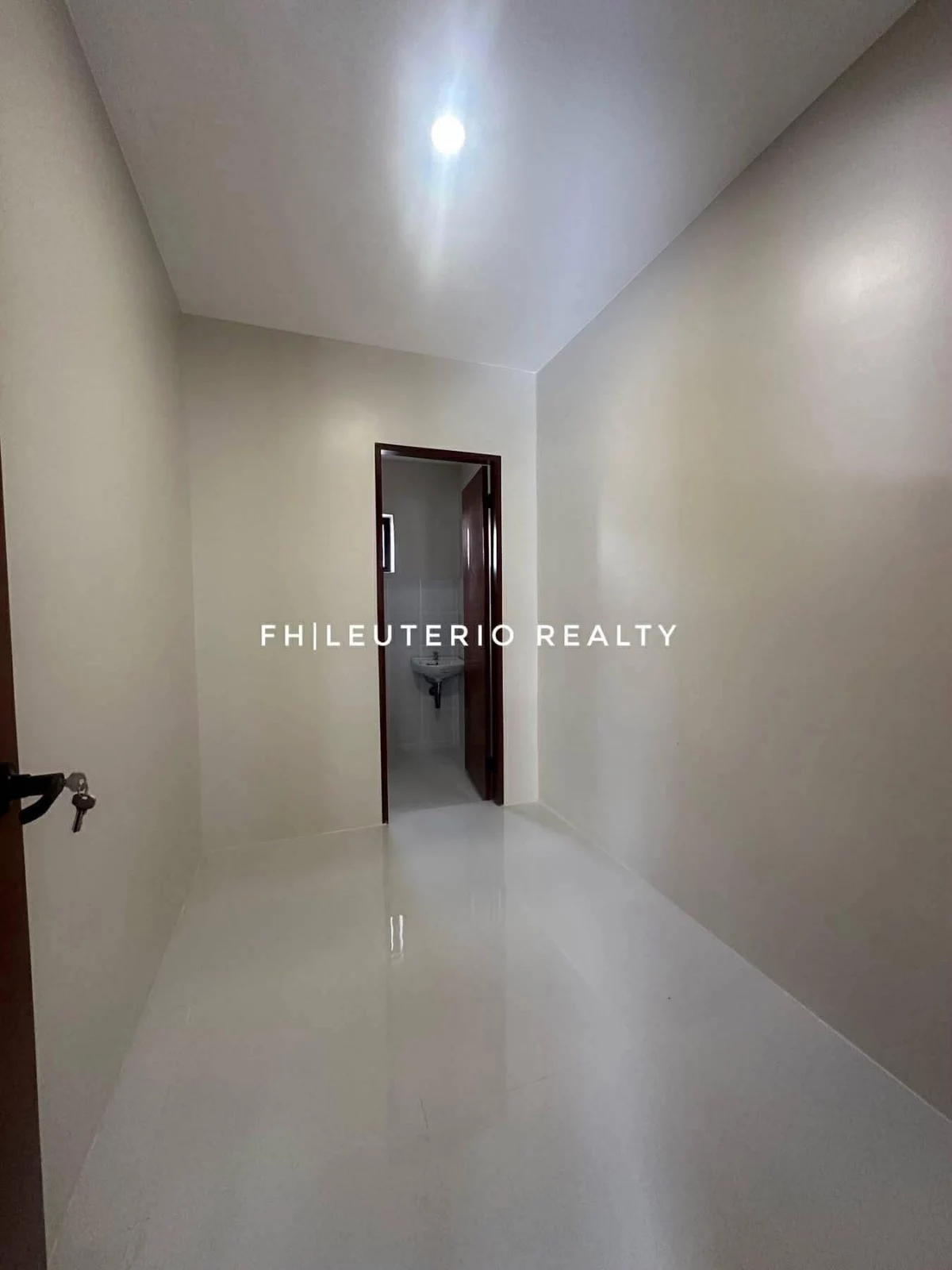 Open photo 17 of 25 — For Sale: 5BR House and Lot in Communal, Davao City — 220 sqm