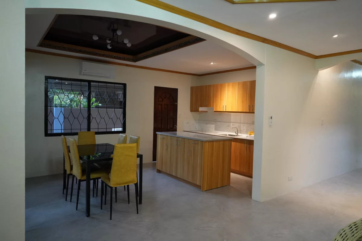 For Sale: 3BR House and Lot in Banilad, Dumaguete City — 228 sqm — House and Lot in Dumaguete City, Negros Oriental, 6200 — Photo 3