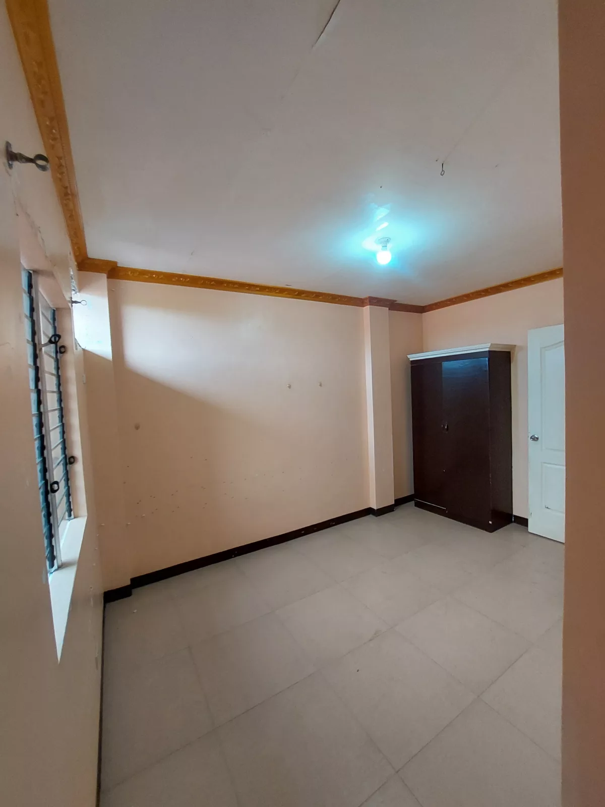 Open photo 18 of 30 — FOR SALE | Income-Generating 4-Unit Apartment