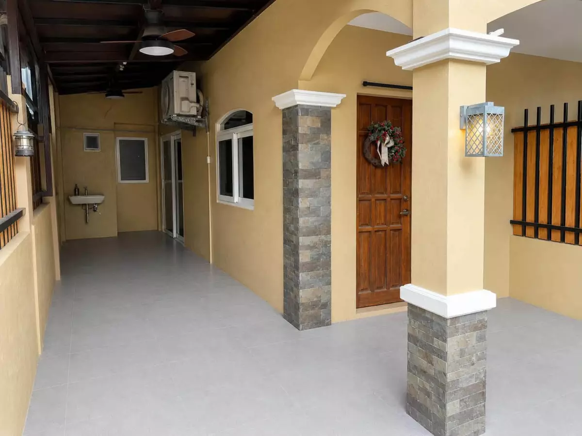 CORNER SINGLE-DETACHED HOUSE FOR SALE IN LAHUG, CEBU CITY | PRIME LOCATION — House and Lot in Cebu City, Cebu, 6000 — Photo 3