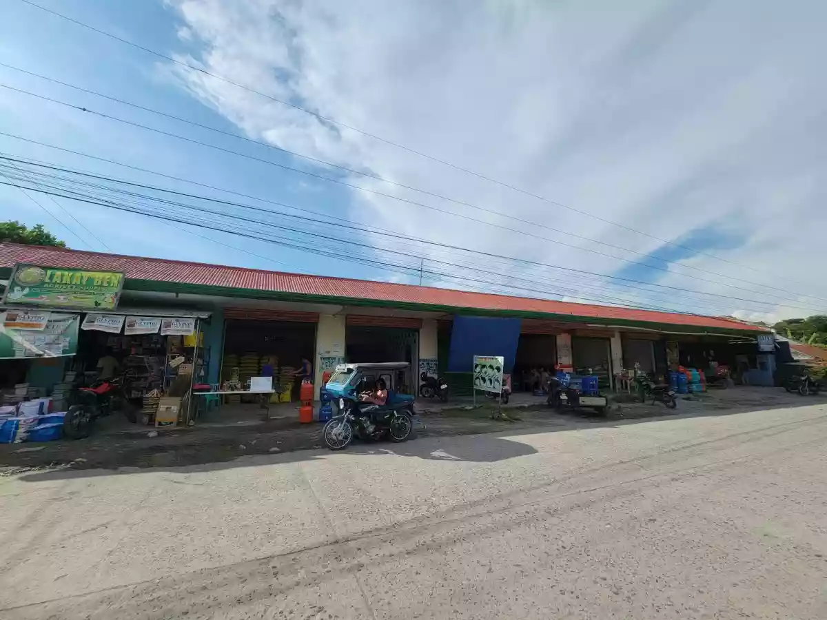 1-Storey Commercial building for sale near public market — Building in Poblacion, Tacurong, Sultan Kudarat — Photo 4
